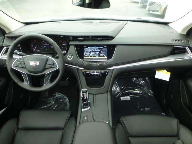 2017 Cadillac XT5 Premium Luxury 4dr SUV